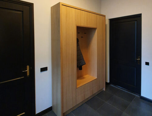 Eiken garderobe kast